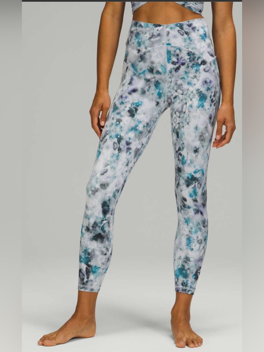 lululemon Unlimit High Rise Tight 25” (Nulu)